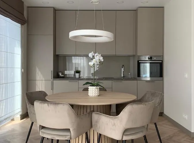 Waves In Kunigiskes 別荘 *